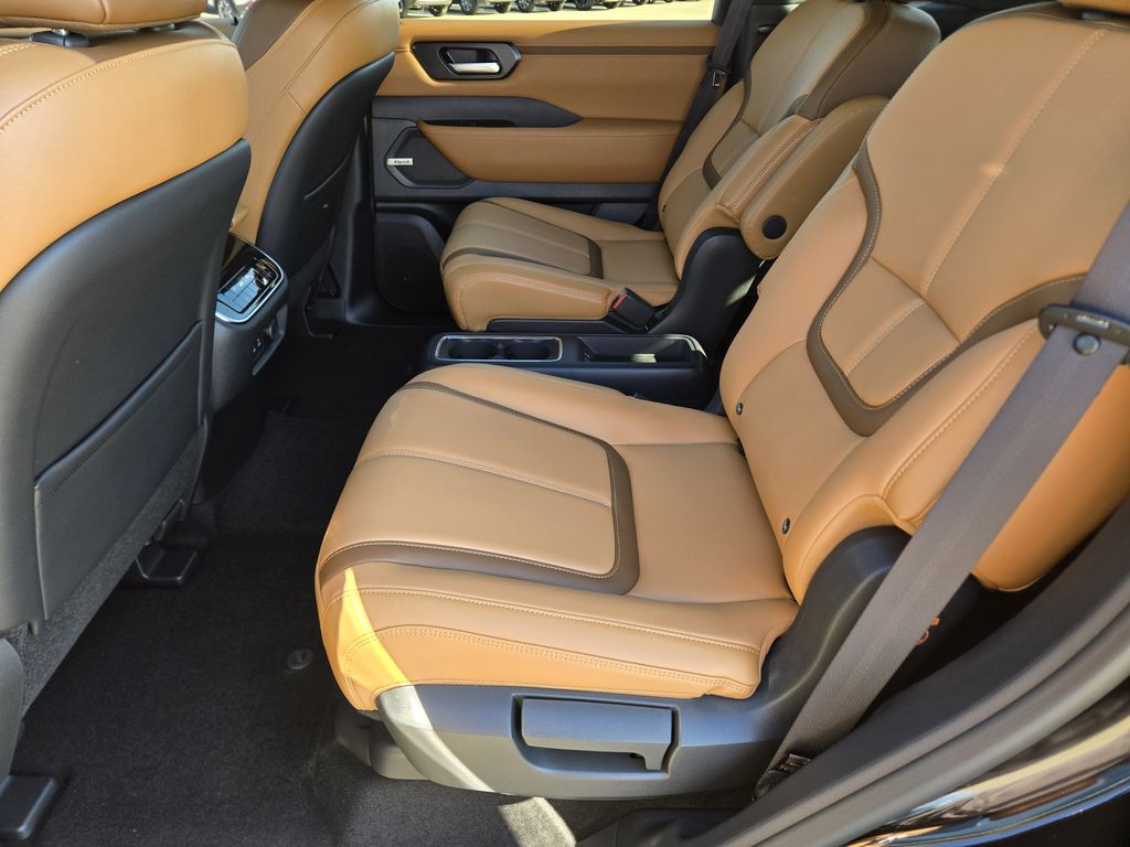 2026 Nissan Armada SL - 7