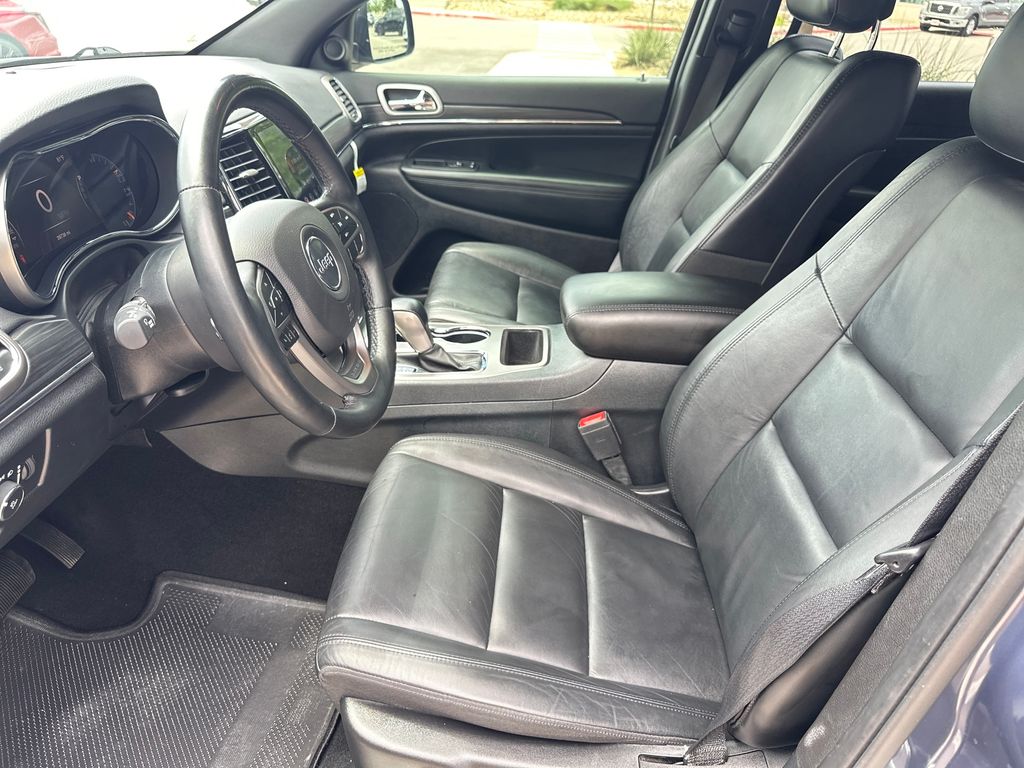 Used Car 2020 Jeep Grand Cherokee  Limited For Sale Under $25,000 In Austin, Texas