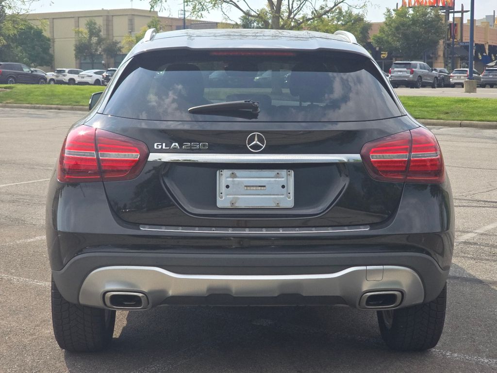 Used 2020  Mercedes-Benz GLA 250 image 12