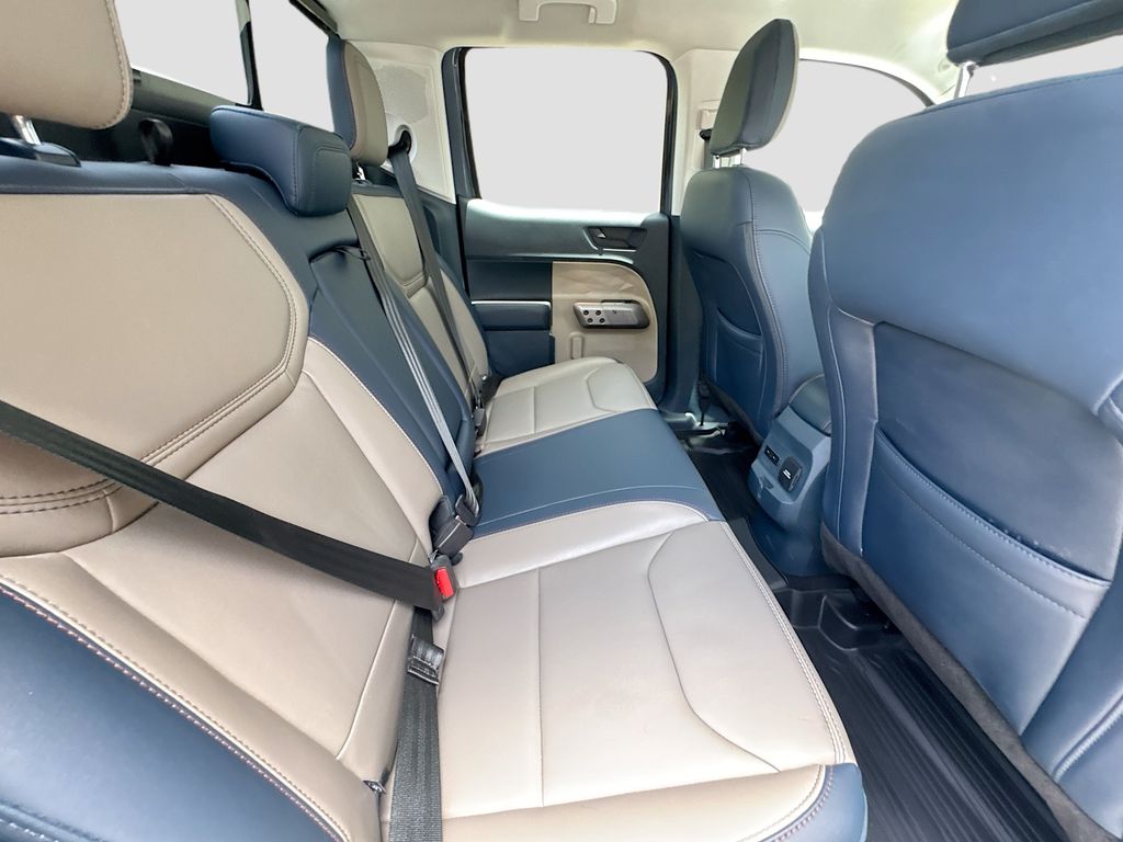 Used 2025 Gray Ford Lariat image 28
