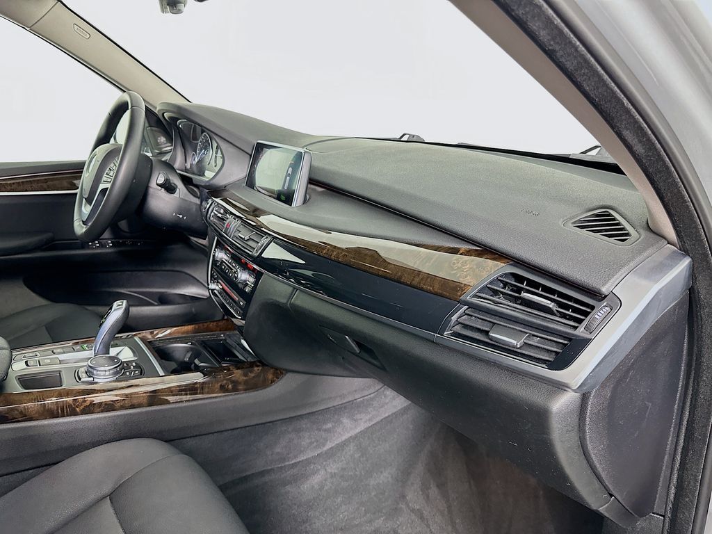 Thumbnail: 2016 BMW X5 - 30