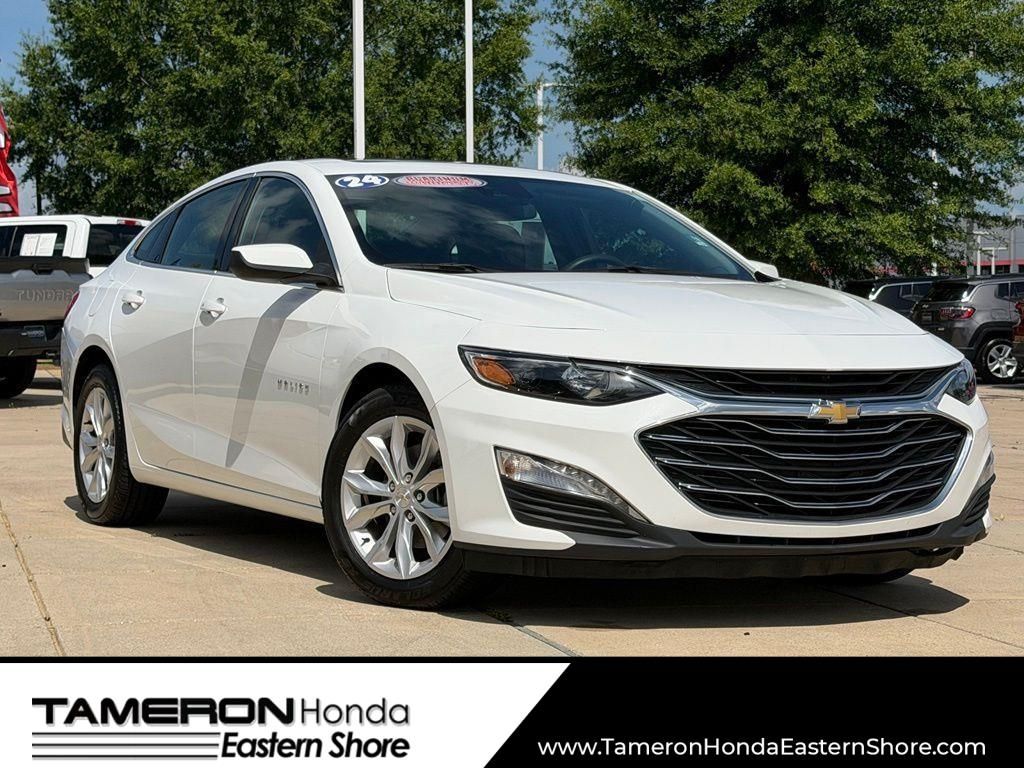 Summit White 2024 Chevrolet Malibu Sedan Front-Wheel Drive Continuously Variable Transmission
