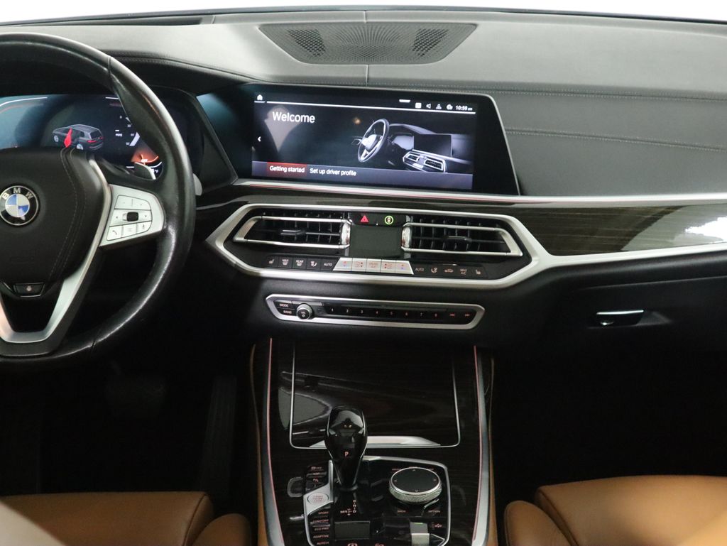 Thumbnail: 2021 BMW X7 - 14