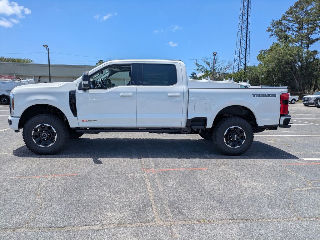 2026 Ford F-350 Super Duty LARIAT