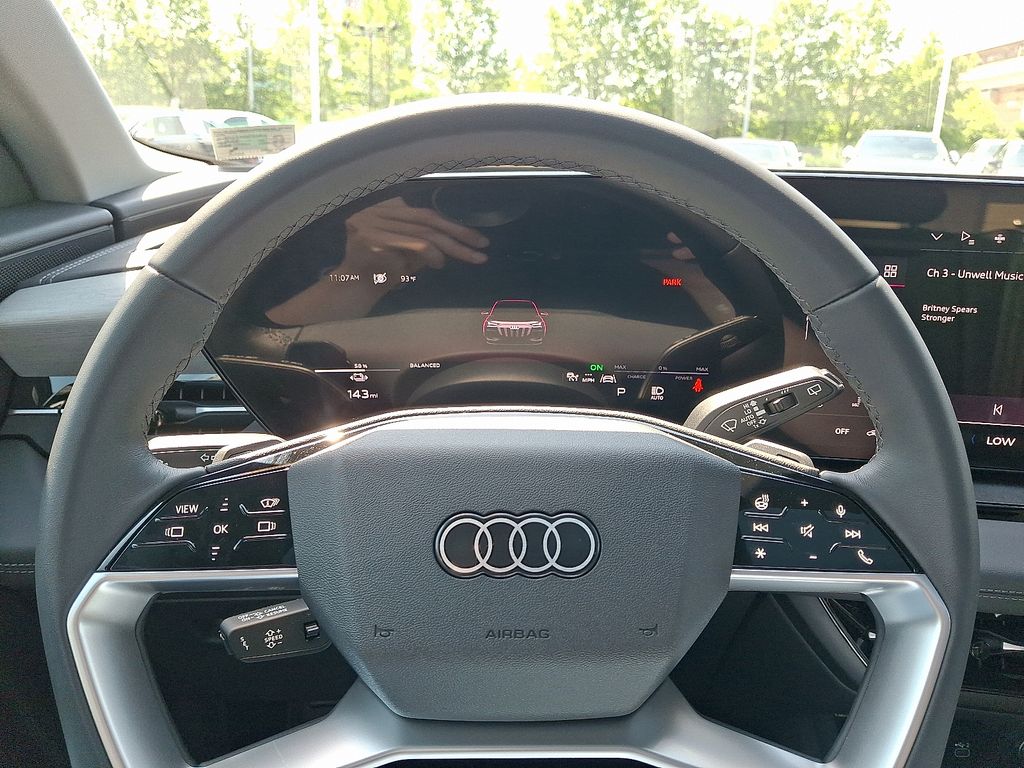 Thumbnail: 2025 Audi Q6 e-tron - 19