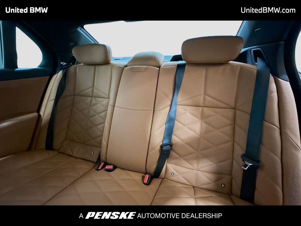 Thumbnail: 2023 BMW 7 Series - 13