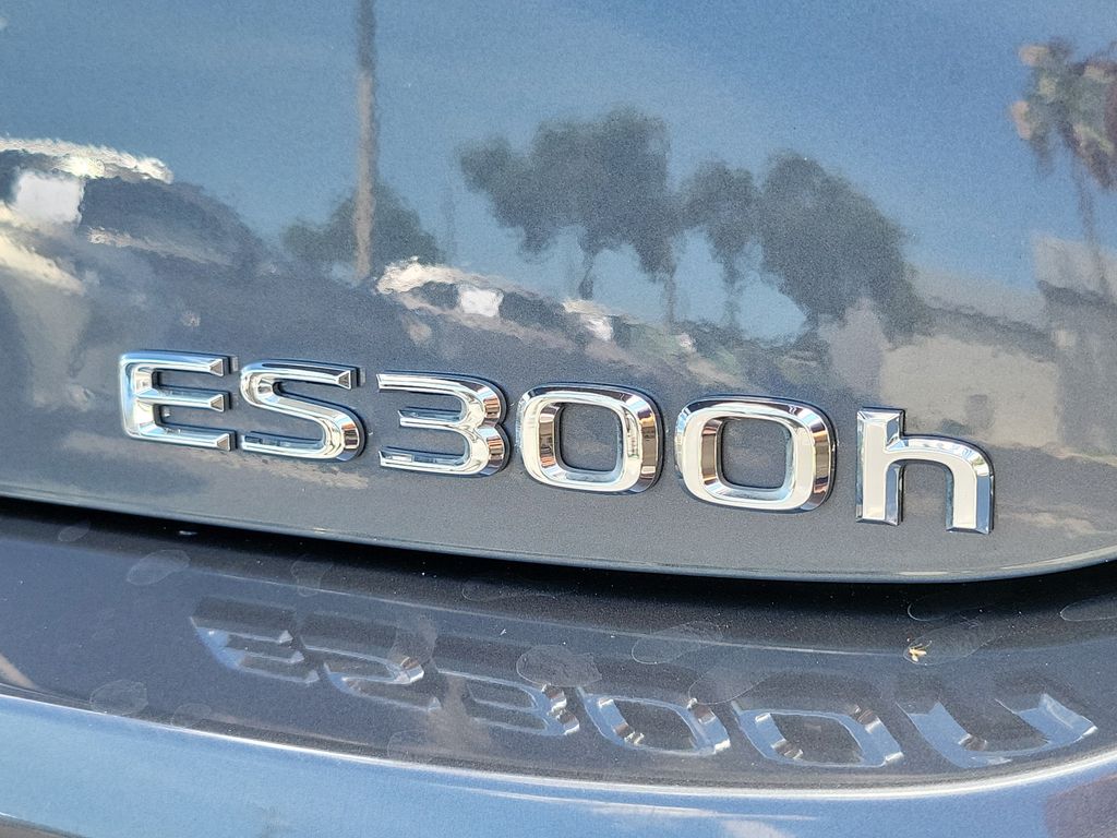 used 2023 Lexus ES car, priced at $41,998