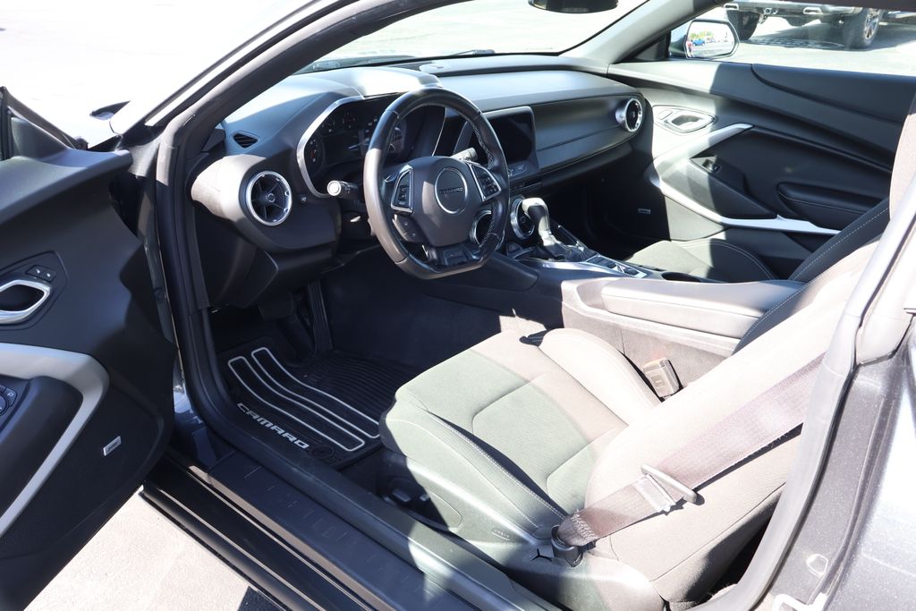 2017 Chevrolet Camaro  13