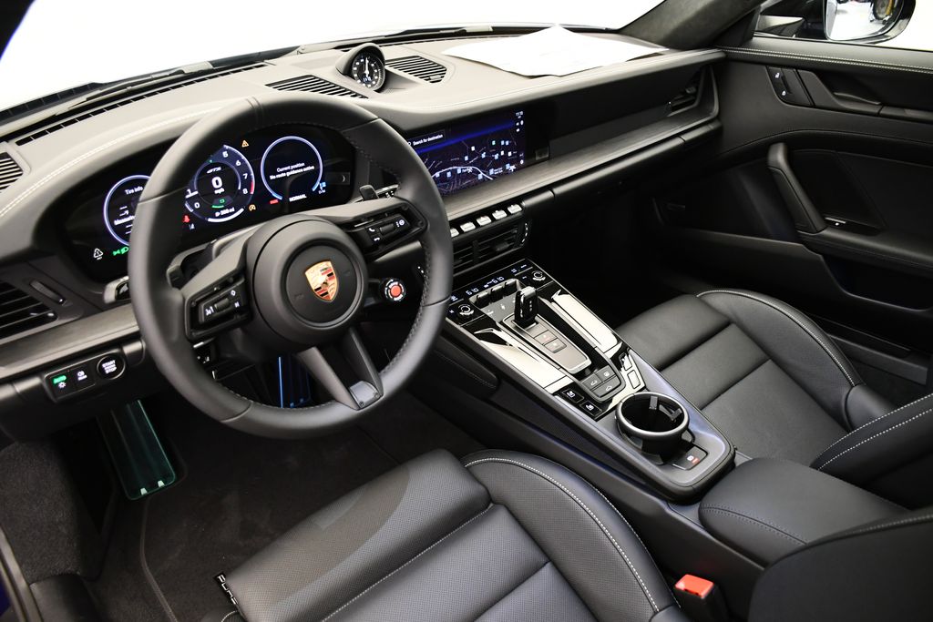 Thumbnail: 2026 Porsche 911 - 4