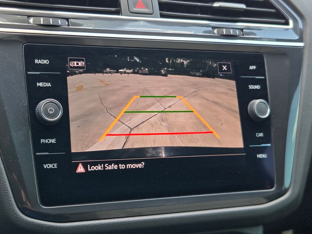 2021 Volkswagen Tiguan - $17,685