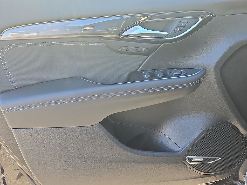 Thumbnail: 2025 Buick Envision - 12