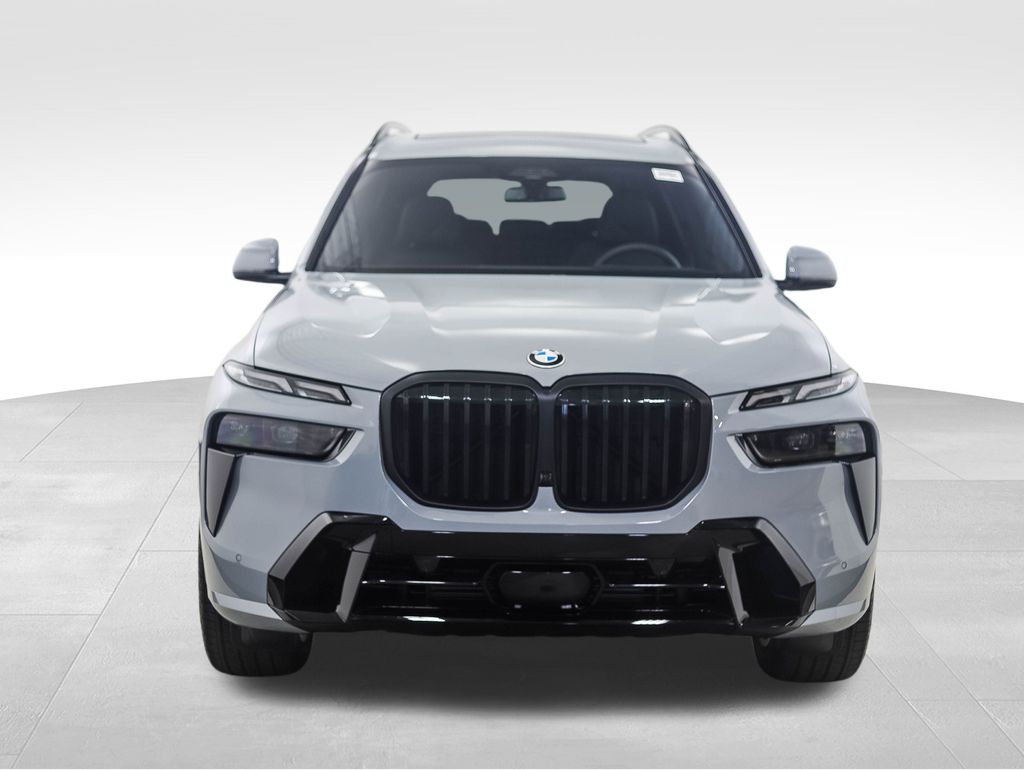 Thumbnail: 2026 BMW X7 - 9