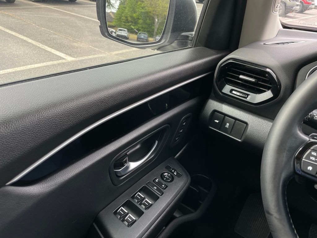 Thumbnail: 2025 Honda Pilot - 23