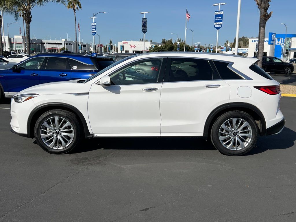 Thumbnail: 2024 INFINITI QX50 - 7