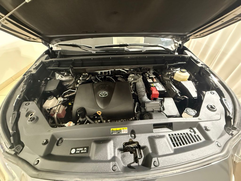 2022 Toyota Highlander XLE 11