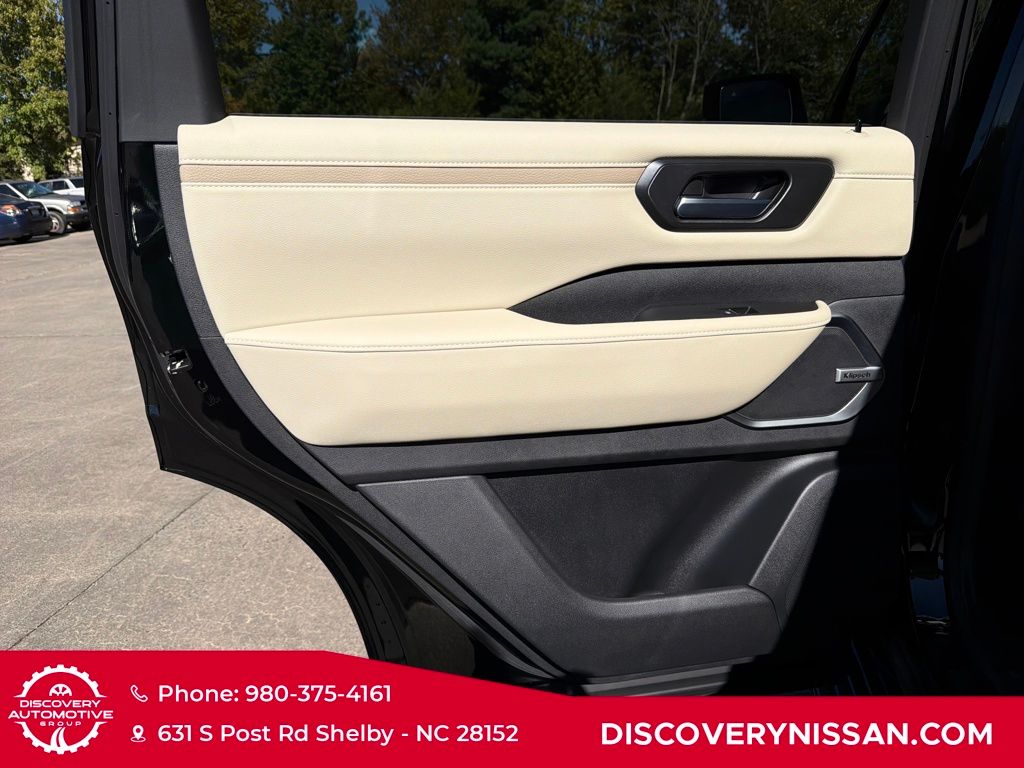 2026 Nissan Armada Platinum - Photo 33