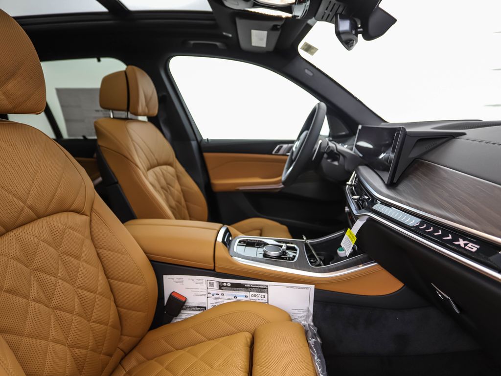 Thumbnail: 2026 BMW X5 - 30