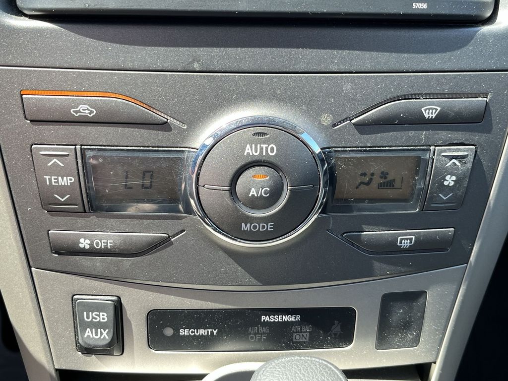 Thumbnail: 2013 Toyota Corolla - 17