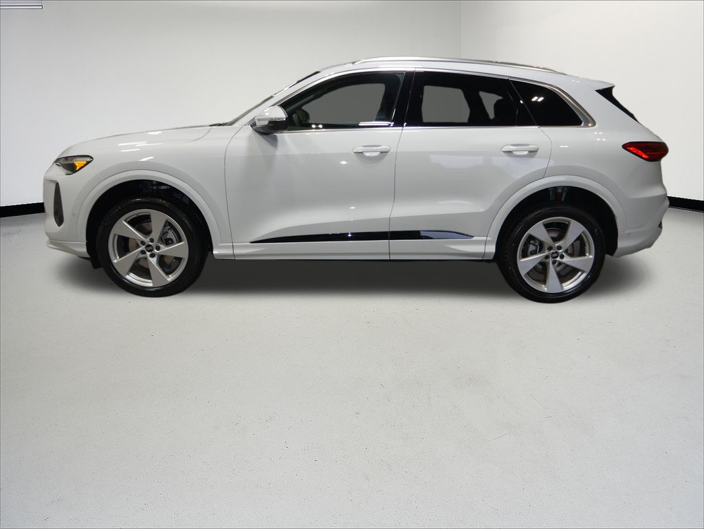 Thumbnail: 2025 Audi Q5 - 2