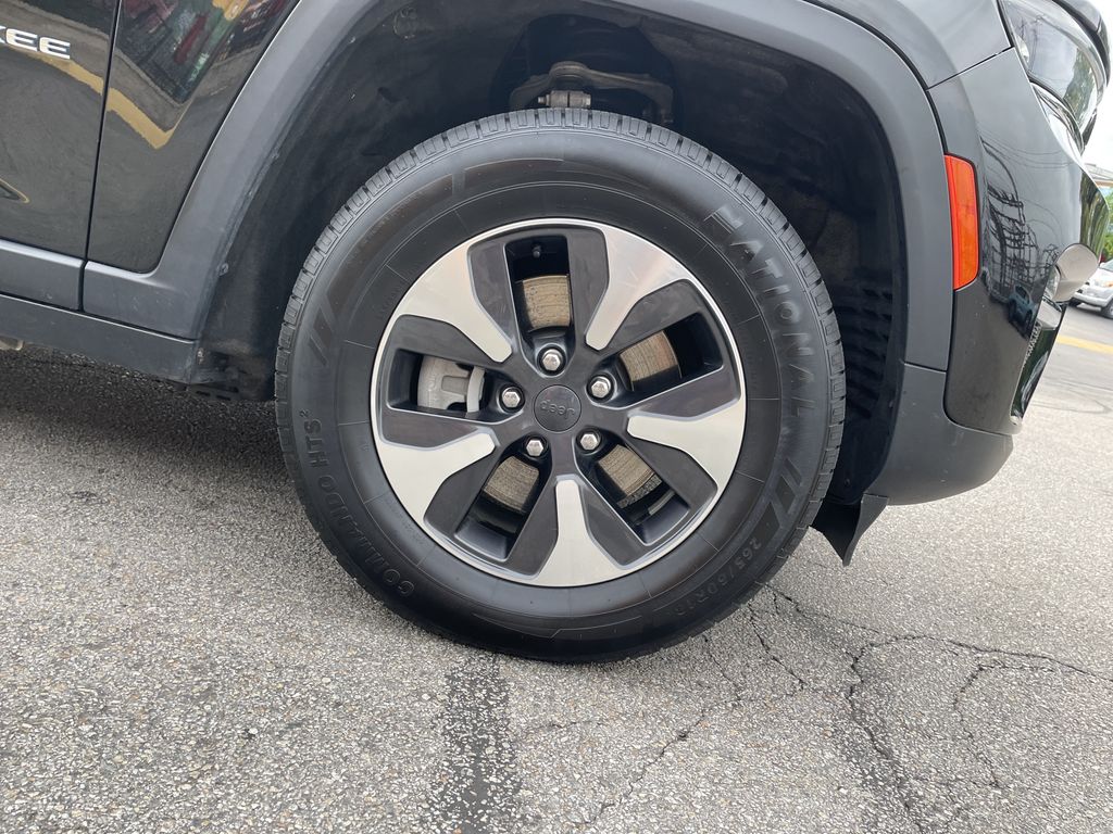 Used 2024 Jeep Grand Cherokee SUV