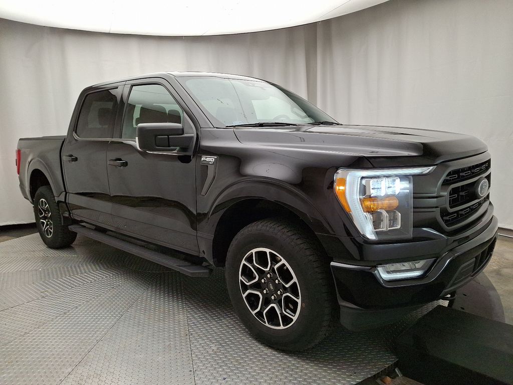 2022 Ford F-150 XLT 3