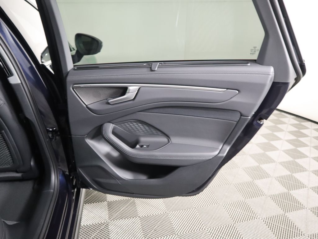 Thumbnail: 2026 Audi A6 - 28