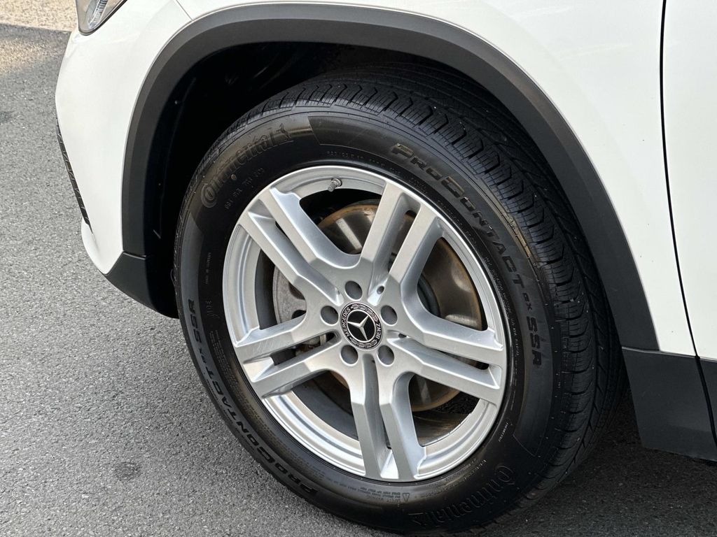 Thumbnail: 2023 Mercedes-Benz GLA - 15