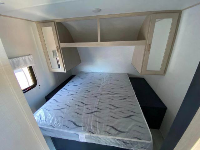 2024 Red / White Prime Time Avenger 22MKLE Travel Trailer