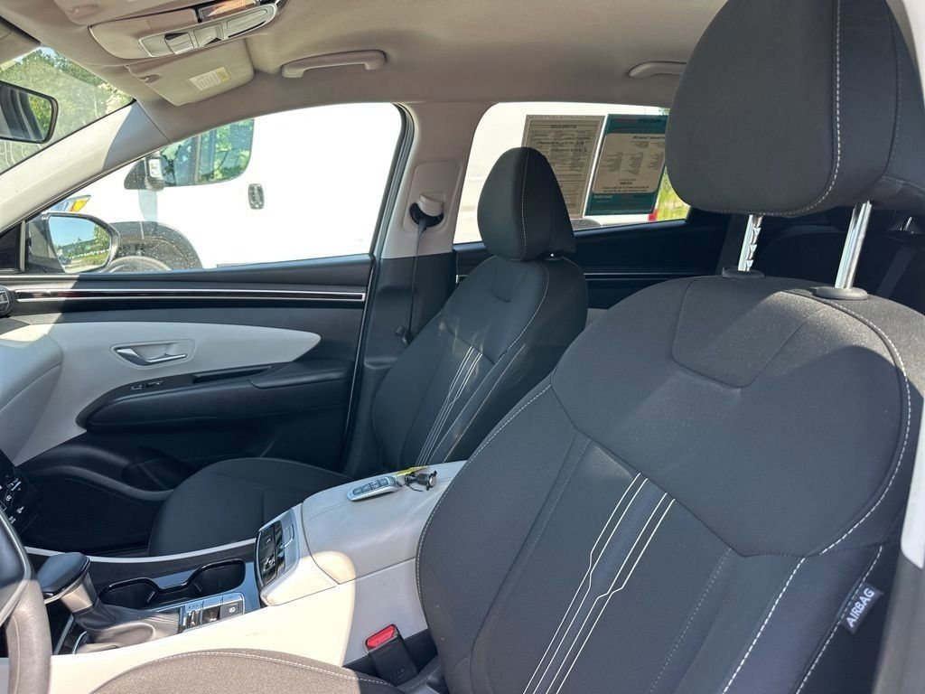 2024 White Pearl Hyundai Tucson SEL FWD SUV