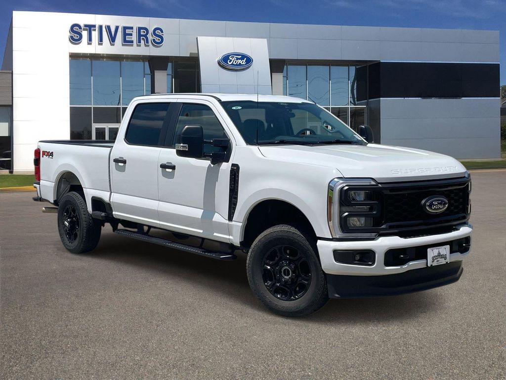 2026 Ford F-250 Super Duty XL Crew Cab 4WD
