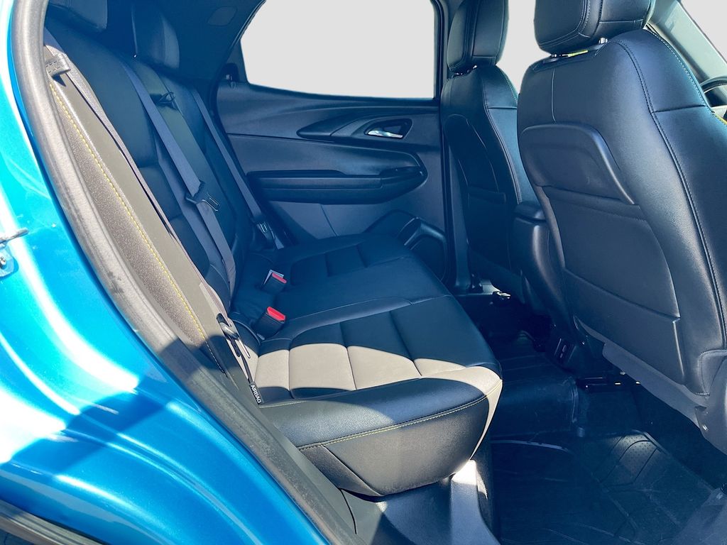 Used 2025 Blue Chevrolet ACTIV image 24