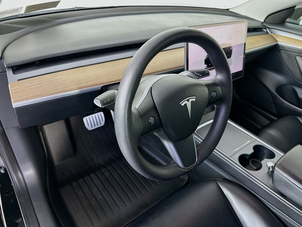 TeslaModel 330
