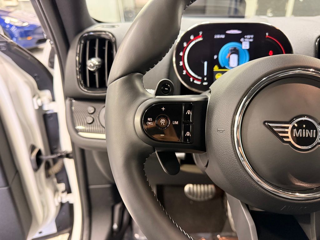 Thumbnail: 2023 MINI Cooper Countryman - 13