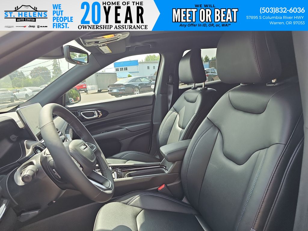 2025 Jeep Compass Limited - Photo 14