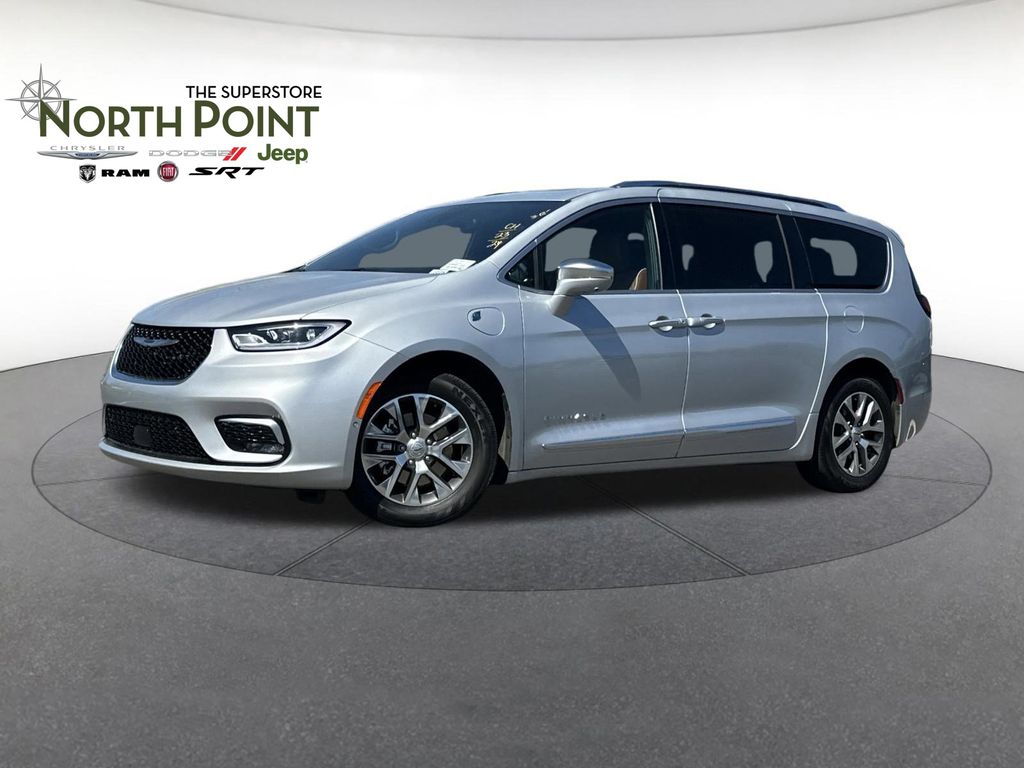 2024 Chrysler Pacifica Hybrid Pinnacle FWD