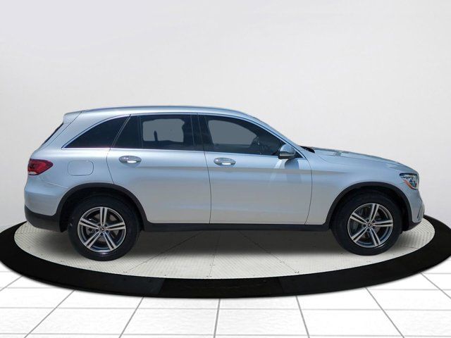 Used 2020  Mercedes-Benz GLC 300 image 2
