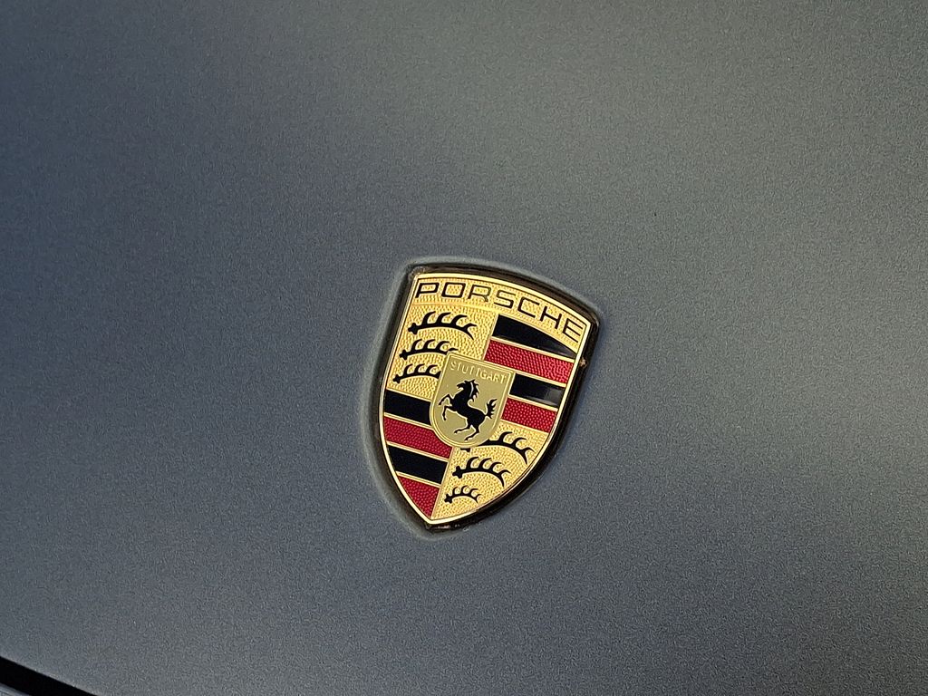 Thumbnail: 2021 Porsche 911 - 30