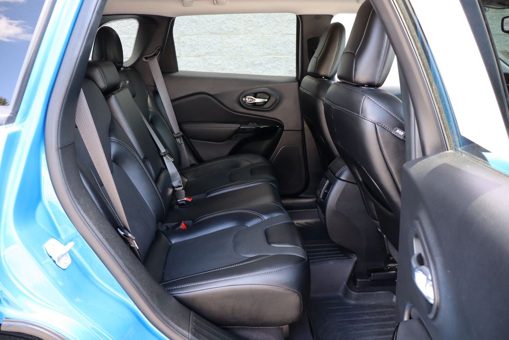 used 2023 Jeep Cherokee car, priced at $24,800