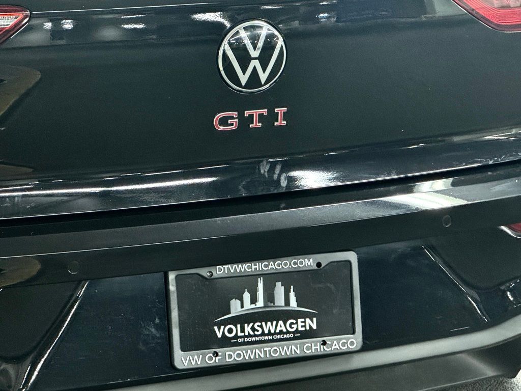 2023 Volkswagen Golf GTI 2.0T SE 34