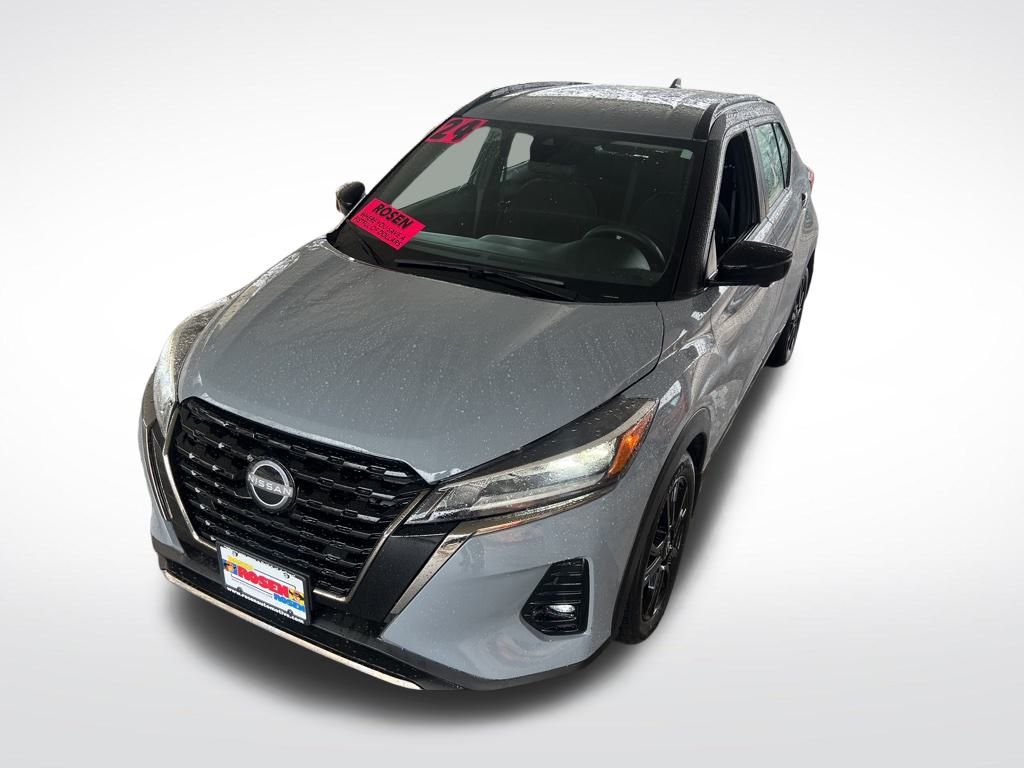 2024 Nissan Kicks SR photo