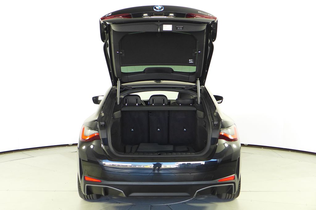 Thumbnail: 2023 BMW i4 - 10