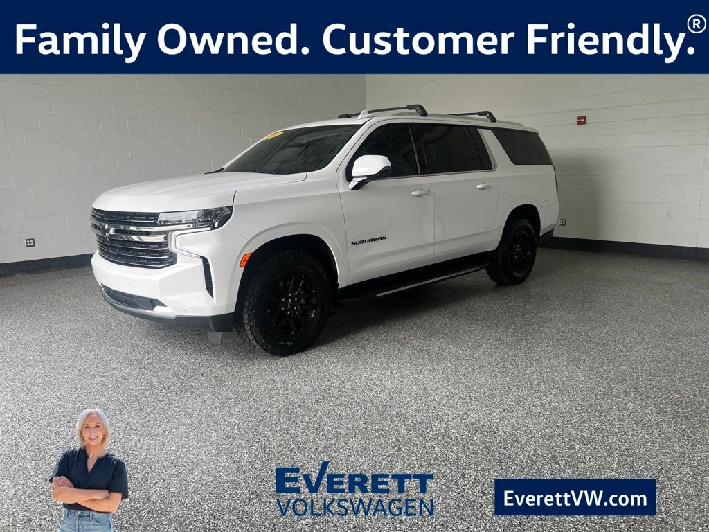 Summit White 2022 Chevrolet Suburban SUV / Crossover Four-Wheel Drive