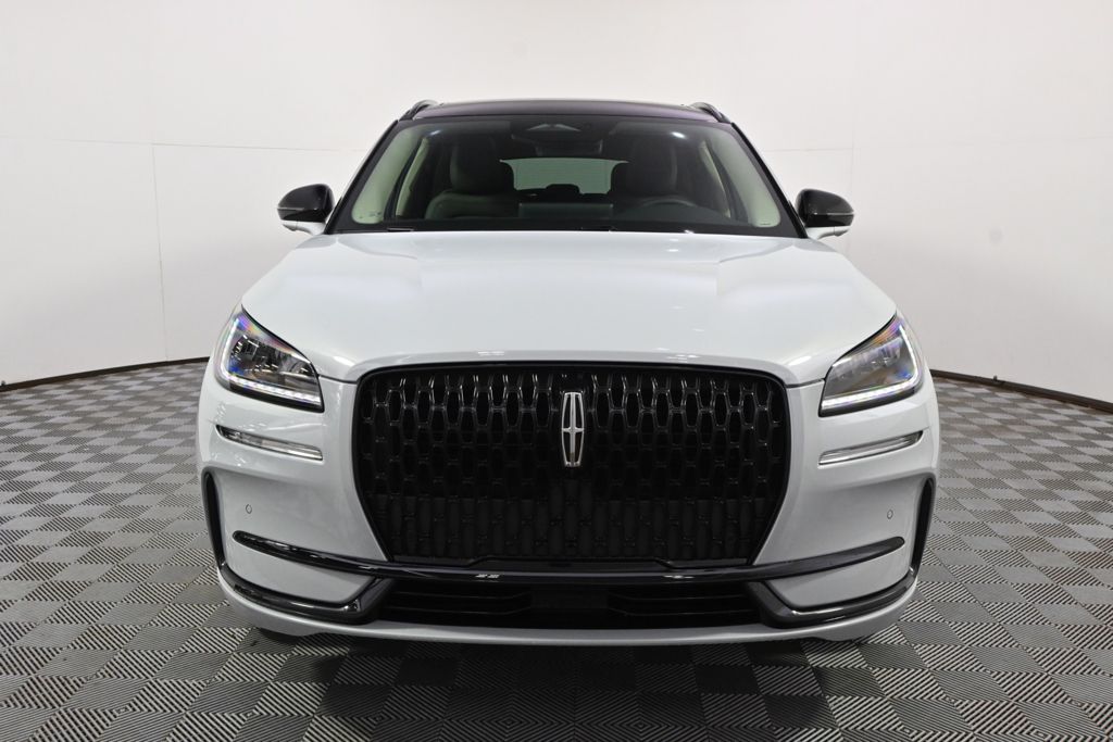 New 2026 White Lincoln Premiere image 10