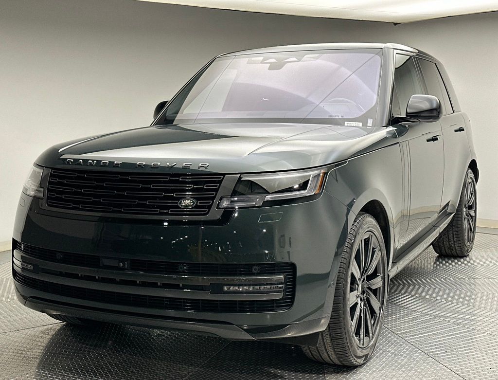 2023 Land Rover Range Rover SE -
                Paramus, NJ