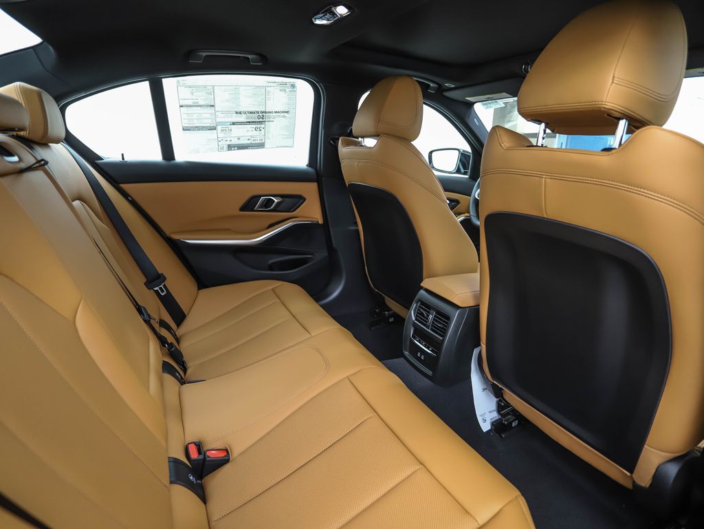 Thumbnail: 2026 BMW 3 Series - 26