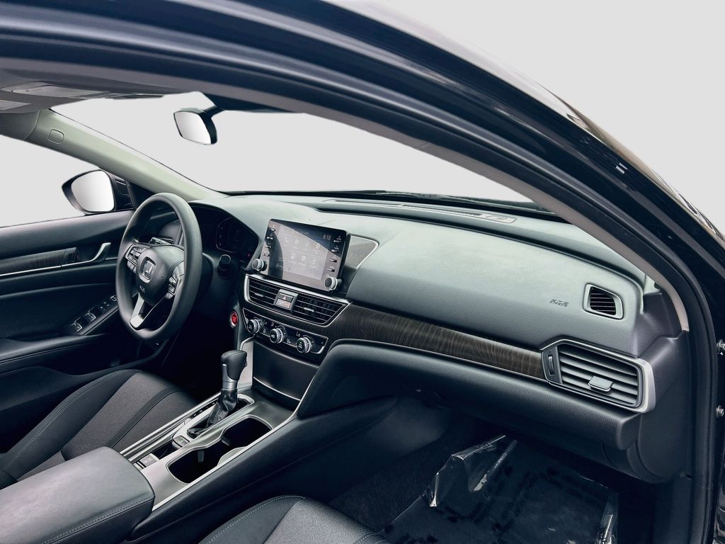 Thumbnail: 2018 Honda Accord - 28