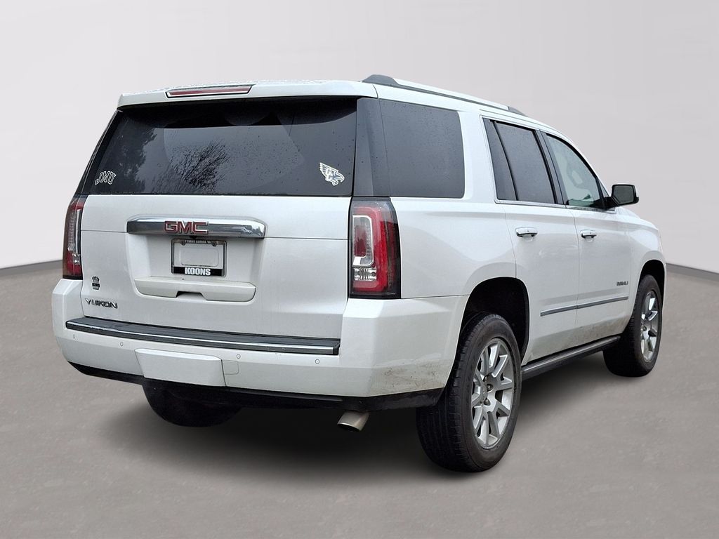 2017 GMC Yukon Denali 4