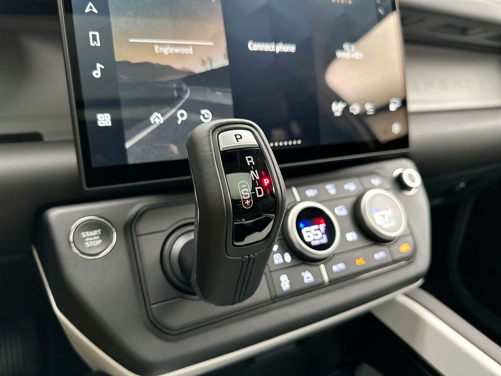 Thumbnail: 2026 Land Rover Defender - 12