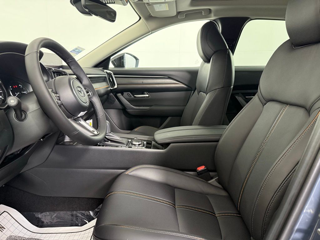 2025 Mazda CX-50 Premium Plus photo 4