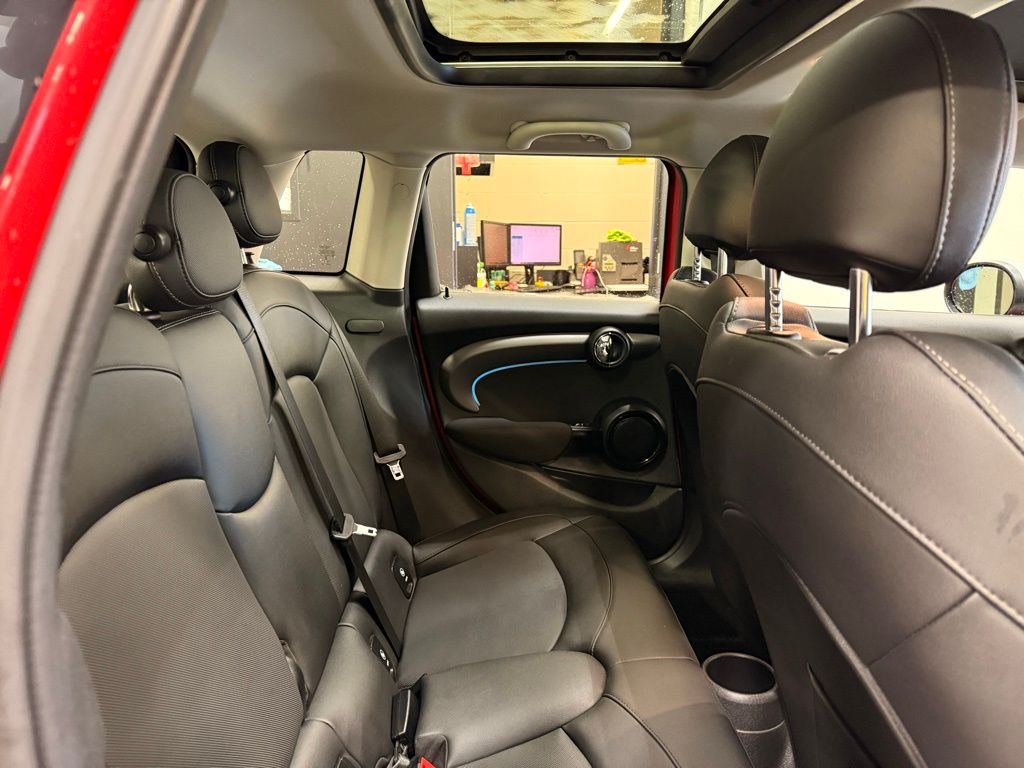 Thumbnail: 2023 MINI Cooper - 27